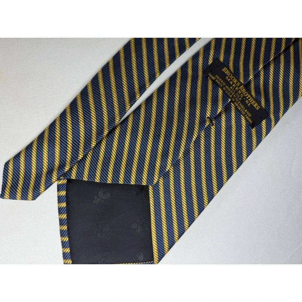 Brooks Brothers Makers Gold‎ Blue  Horizontal Stripe Tie 100% Silk Made in USA